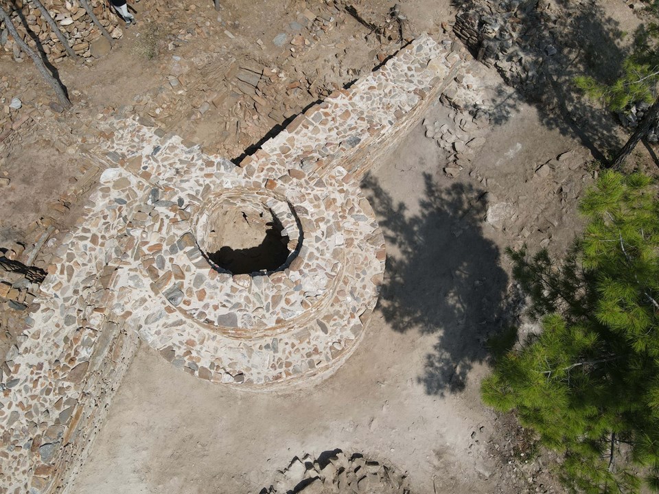 Asarcık Tepesi'nde 4 bin yıl öncesine dayanan yerleşim izleri bulundu - 1