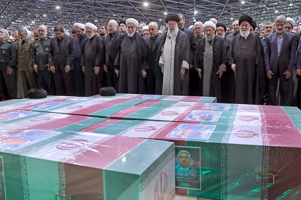 İran Cumhurbaşkanı Reisi'nin mateminde: Bugün son yolculuğuna uğurlanacak - 11