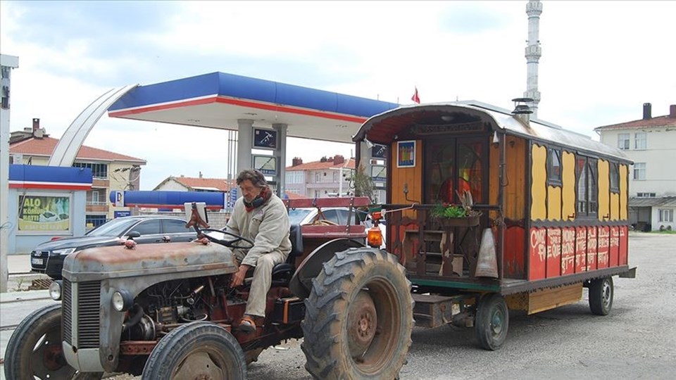 Fransız gezgin traktörle Hindistan'a gidiyor - 1