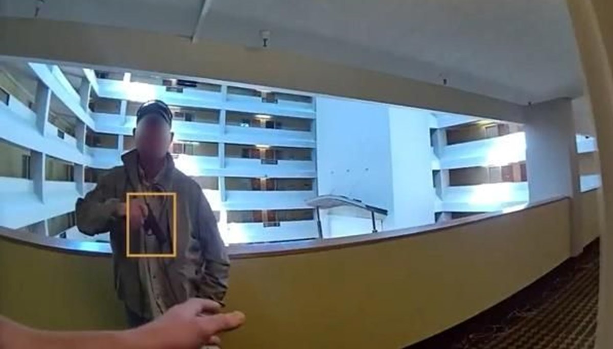 ABD’de polis, silah çeken pedofili şüphelisini vurdu ABD’de polis, silah çeken pedofili şüphelisini vurdu