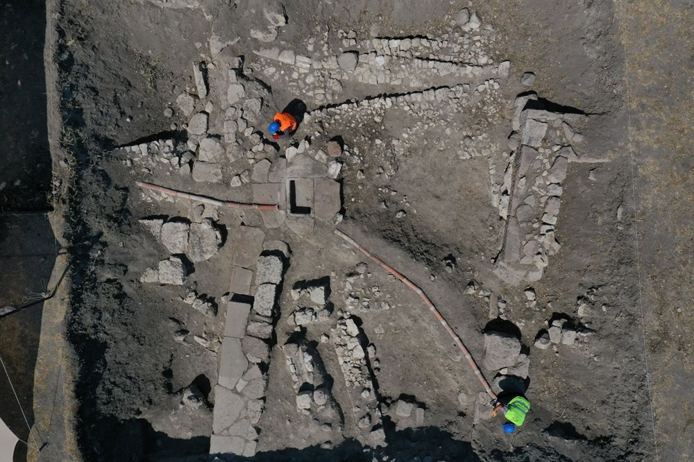 Bandırma'da 2 bin 500 yıllık su şebekesi bulundu - 3