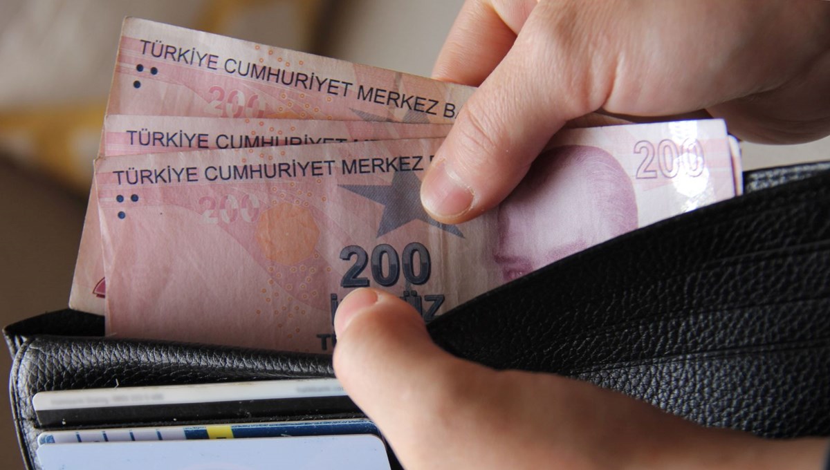 Milyonlarca çalışanı ilgilendiriyor: İşçi ve memur 2025'te ne kadar vergi ödeyecek?