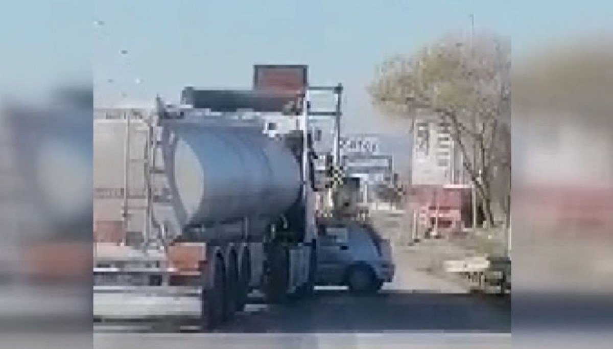 Çarptığı otomobili fark etmedi, metrelerce sürükledi