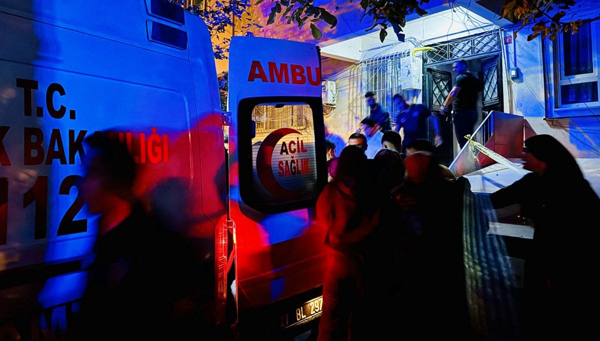 Diyarbakır'da aile içi kavgada damat ve kuzeni öldürüldü Diyarbakır'da aile içi kavgada damat ve kuzeni öldürüldü