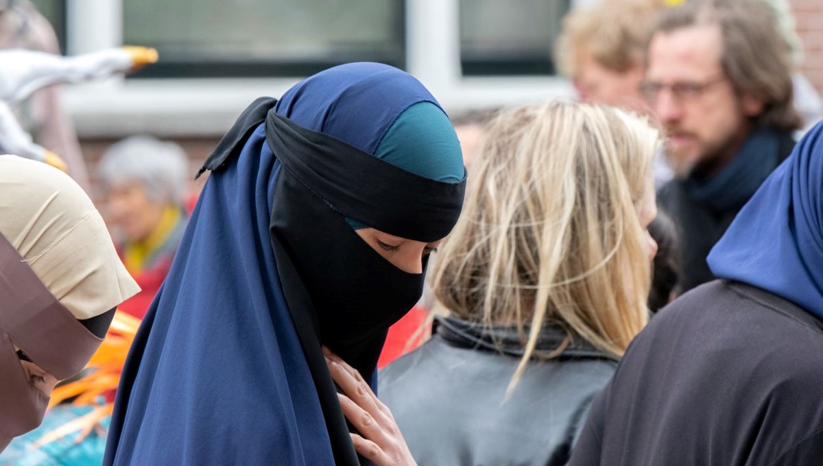 İsviçre'de burka giyenlere para cezası teklifi