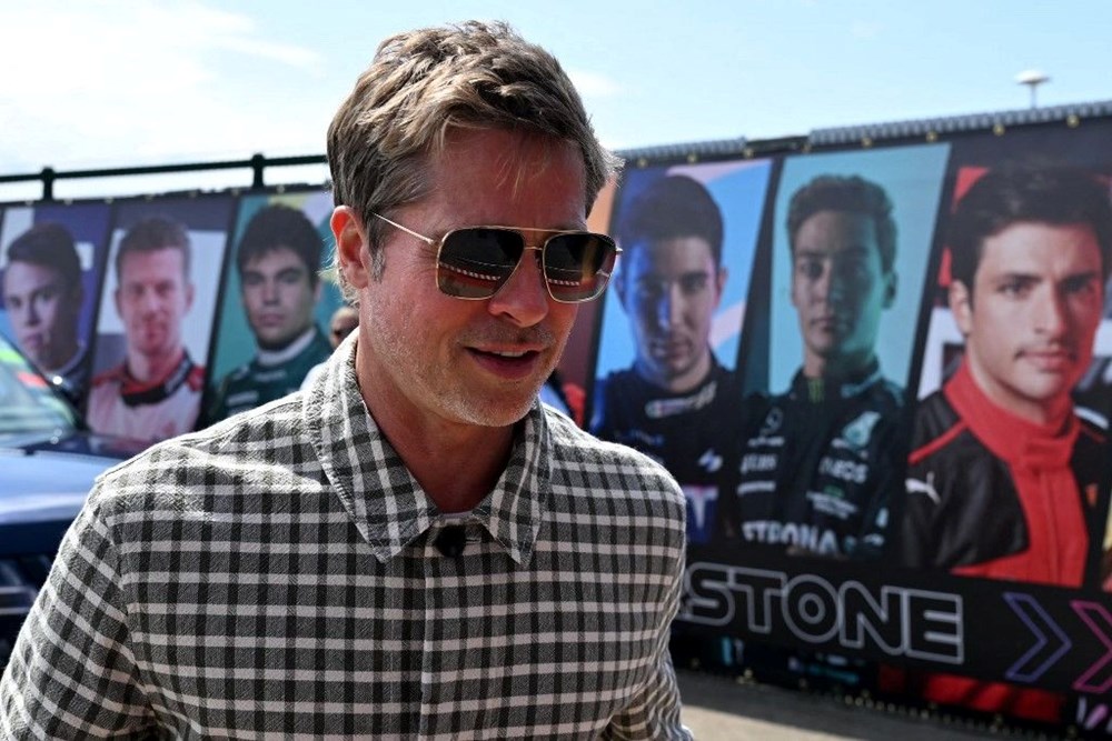 Brad Pitt ile Ines de Ramon ilişkilerinin adını koydu: Sevgilim diye tanıtıyor - 4