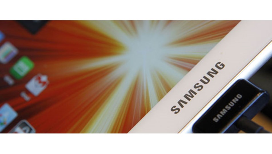 Samsung’a darbe üstüne darbe