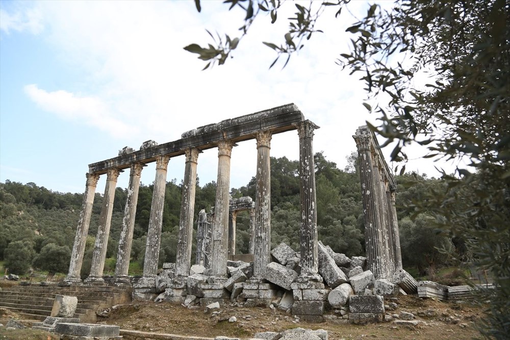 Zeus Tapınağı yapılan çalışmalarla eski ihtişamına kavuşturulacak - 3