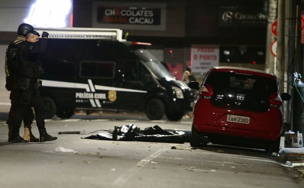 Brezilya'da savaş gibi banka soygunu: 30 kişi geldiler - 8