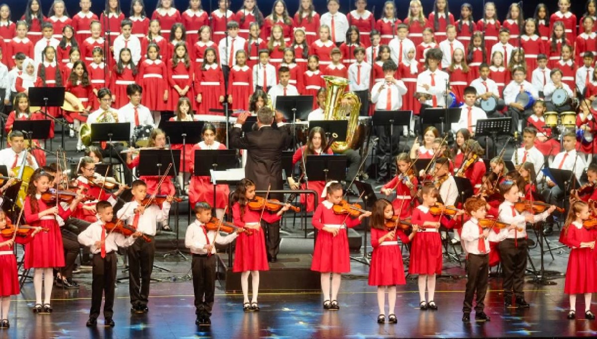Cumhurbaşkanlığı Çocuk Orkestrası ve Korosu'ndan AKM'de konser