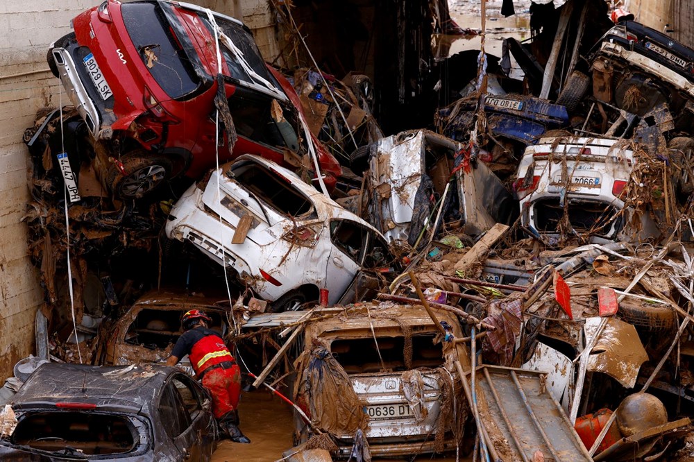 İspanya kayıplarını arıyor: Yeraltı otoparkında toplu mezar korkusu - 12