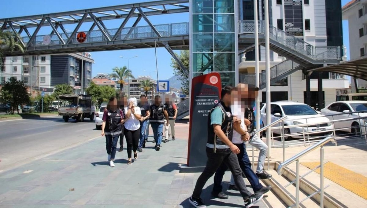 “Yüzde 5 kar payı” vaadiyle 500 milyon liralık vurgun “Yüzde 5 kar payı” vaadiyle 500 milyon liralık vurgun