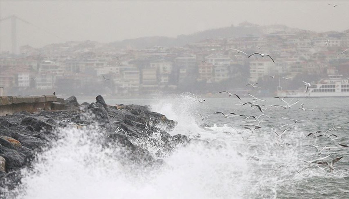 İstanbul Valisi Yerlikaya'dan İstanbullulara rüzgar uyarısı