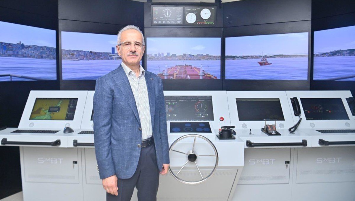 Bakan Uraloğlu: Ülkemiz deniz ticaret filosu ile dünyada 11'inci Bakan Uraloğlu: Ülkemiz deniz ticaret filosu ile dünyada 11'inci