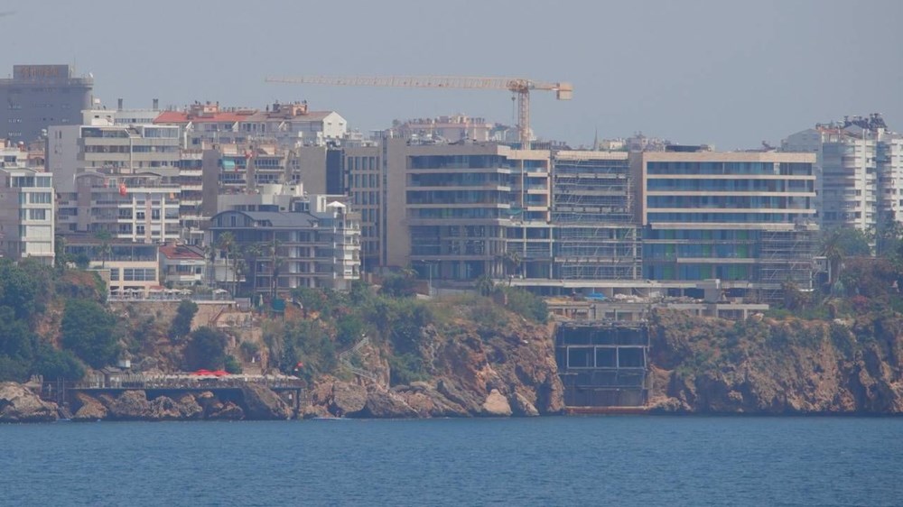 Falezleri oydular: 5 yıldızlı oteldeki zımnî tünele inceleme 73