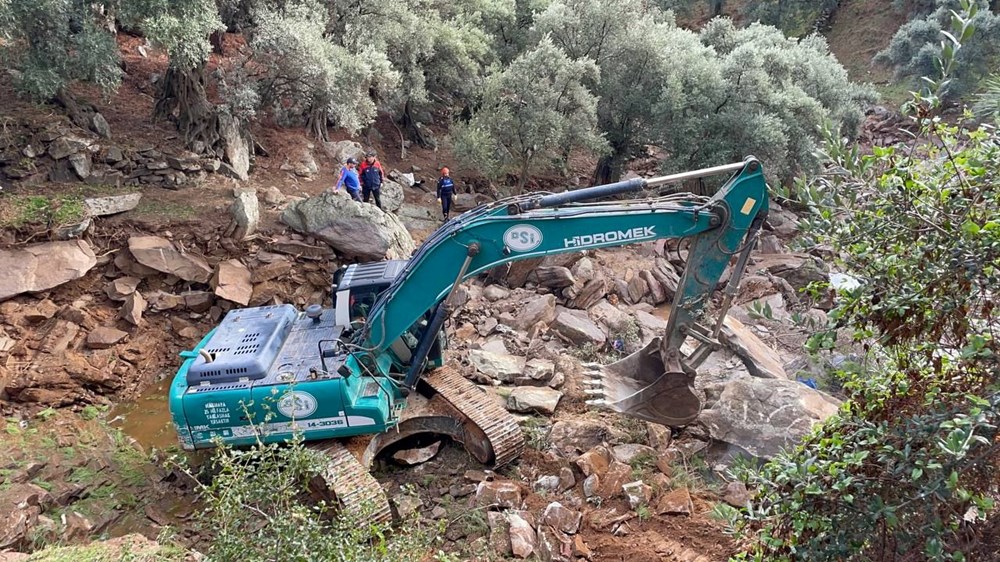 Aydın Söke'yi sel vurdu: Kayıp bir kişi aranıyor - 7