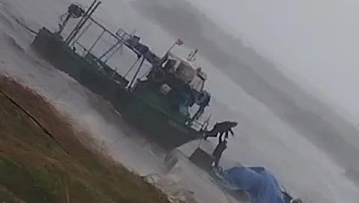 Zonguldak’taki fırtınadan son anda kurtuldu Zonguldak’taki fırtınadan son anda kurtuldu