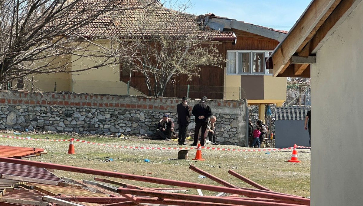 Çorum'da gaspçı dehşeti: Altınlarını çaldıkları yaşlı kadını bıçaklayıp yaktılar