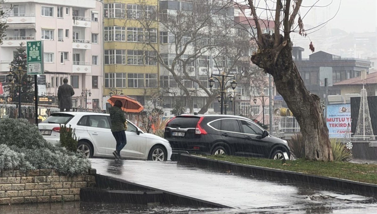 Tekirdağ’da sağanak etkili oldu