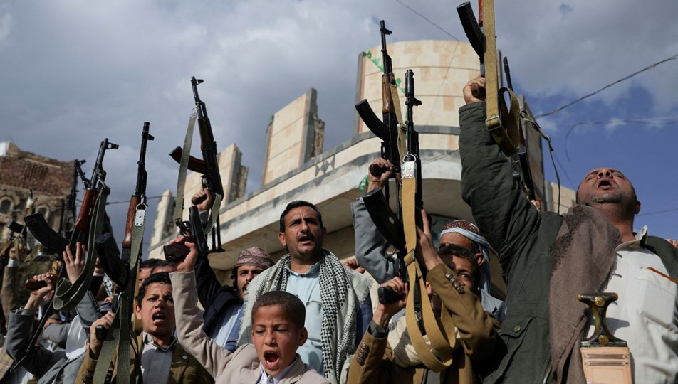 Husiler'den ABD iddiası: Yemen'de kara harekatına hazırlanıyorlar