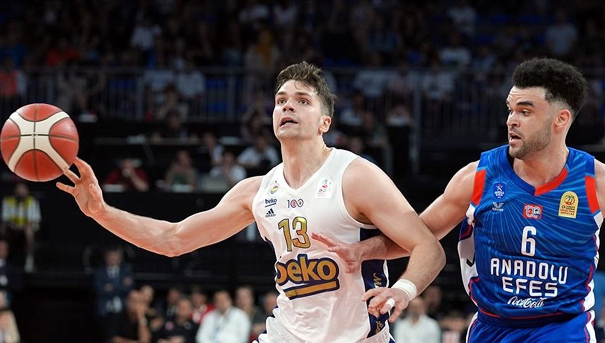 Fenerbahçe Beko şampiyonluk, Anadolu Efes seriyi uzatmak için sahaya çıkıyor Fenerbahçe Beko şampiyonluk, Anadolu Efes seriyi uzatmak için sahaya çıkıyor