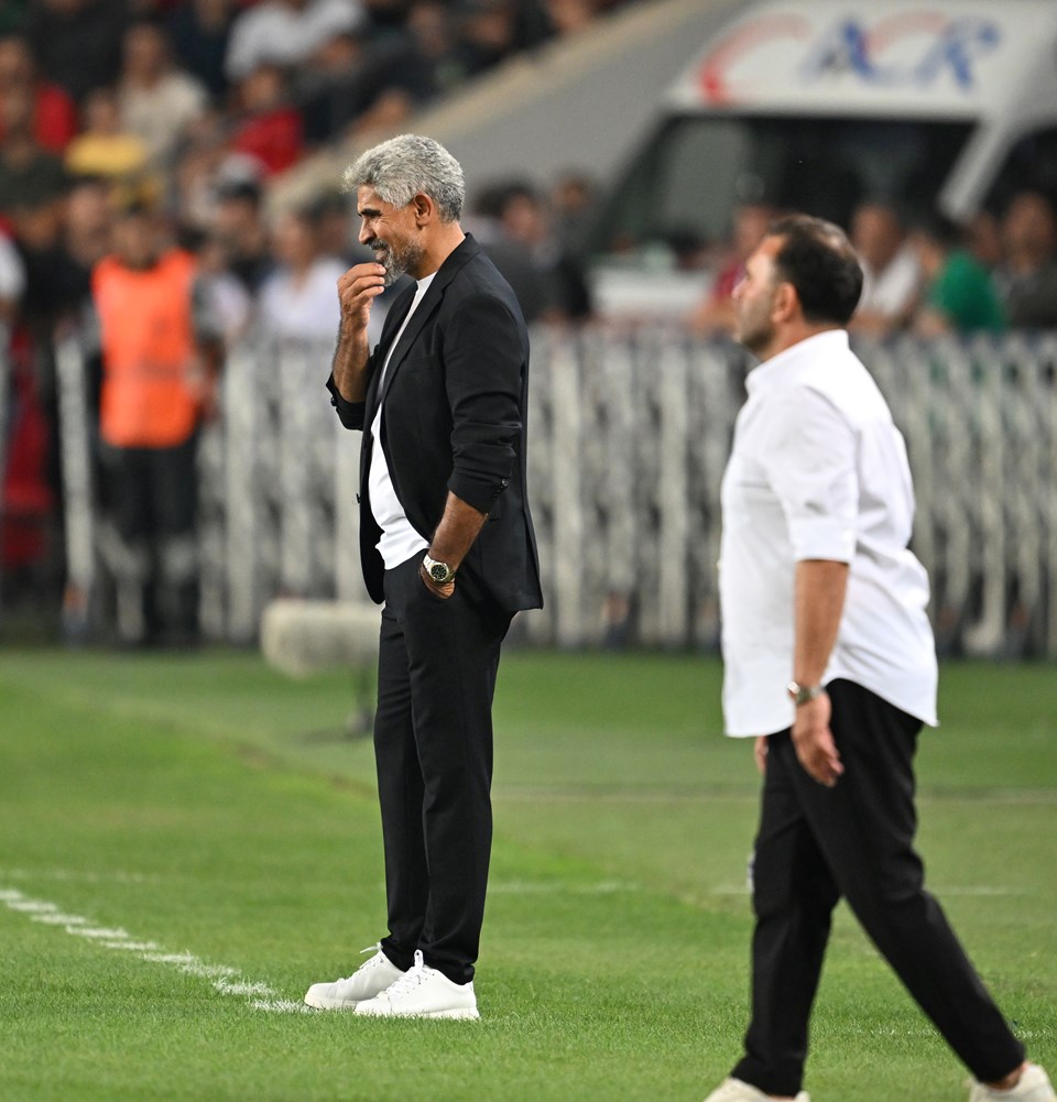 Süper Lig'de ilk teknik direktör ayrılığı açıklandı: Burak Yılmaz geliyor! - 1