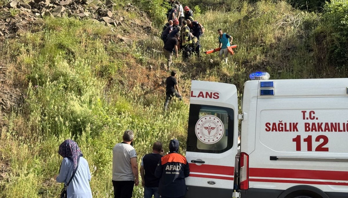 Kayalıklardan düşen kadın öldü