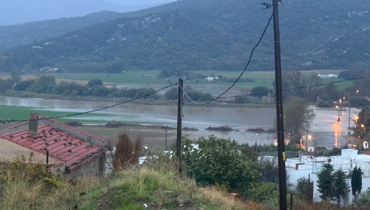 Çanakkale Gökçeada'yı sağanak vurdu