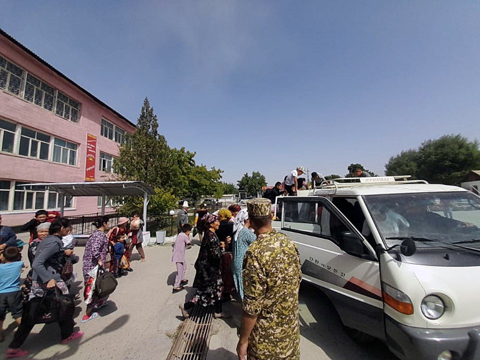 Kırgız-Tacik sınırında çatışmalar sürüyor - 1