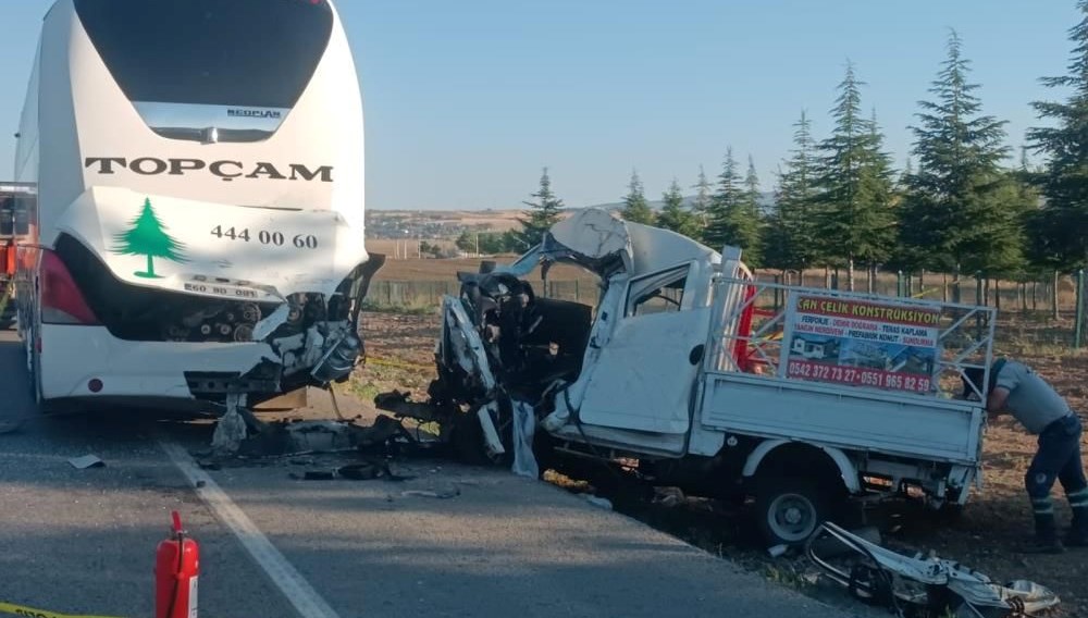 Ankara'da art arda üç kaza: İki kişi yaşamını yitirdi