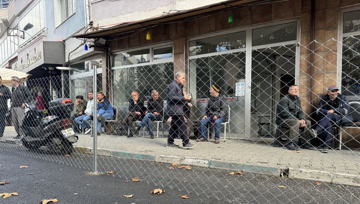 Sokağı tel örgüyle kapattı: Tekirdağ'da tapulu arazi iddiası