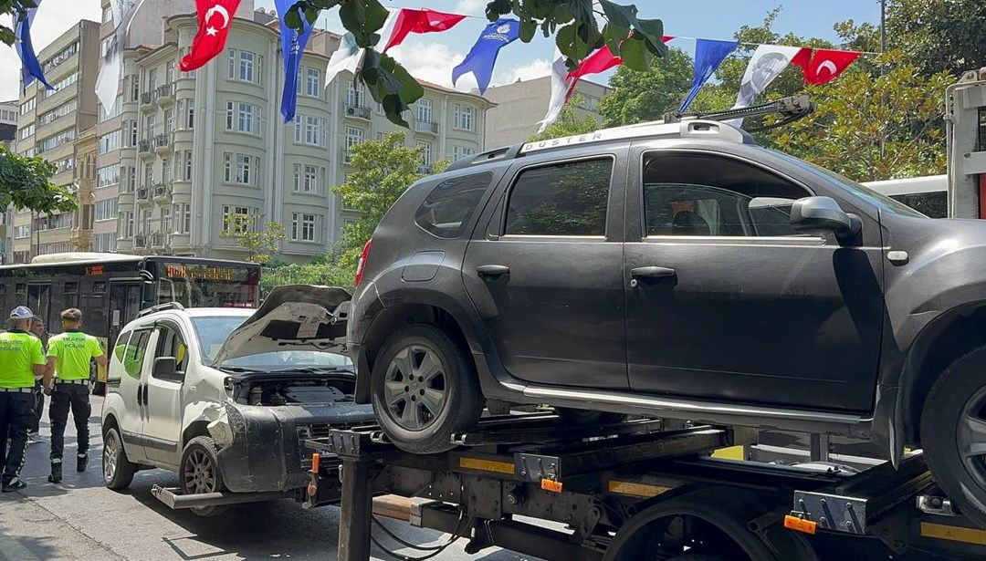 Şişli’de trafiği durduran kaza