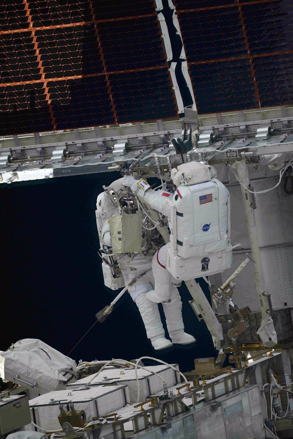 Astronotların 6 saatlik uzay yürüyüşü tamamlandı: Nefes kesen kareler - 20