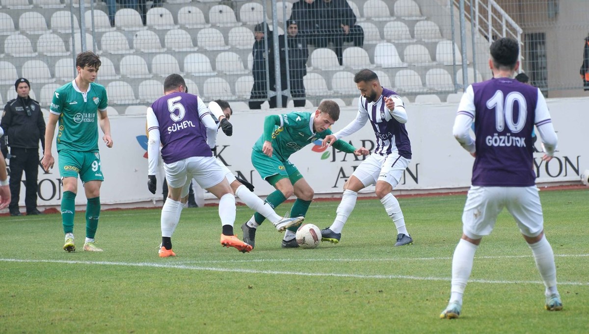 Bursaspor’a PFDK’dan ceza yağdı Bursaspor’a PFDK’dan ceza yağdı