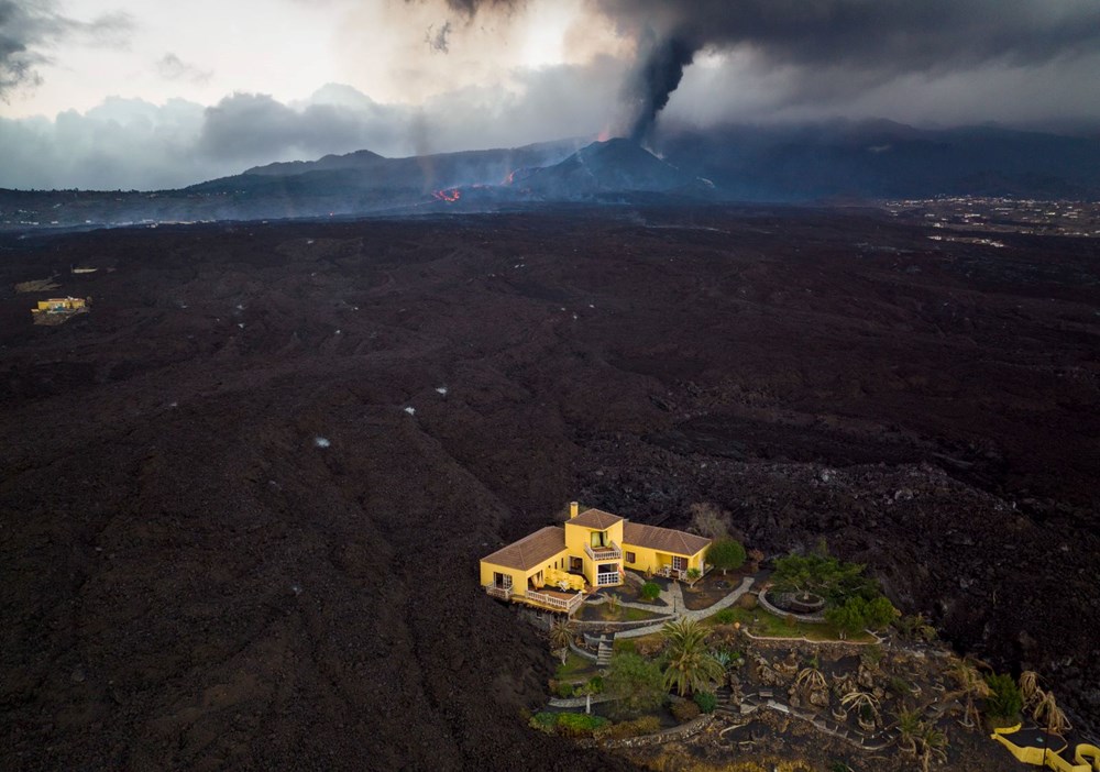 La Palma'daki kabus şiddetini artırdı: Saniyede bir metre hızla ilerleyen lavlar önüne geleni yutuyor - 6
