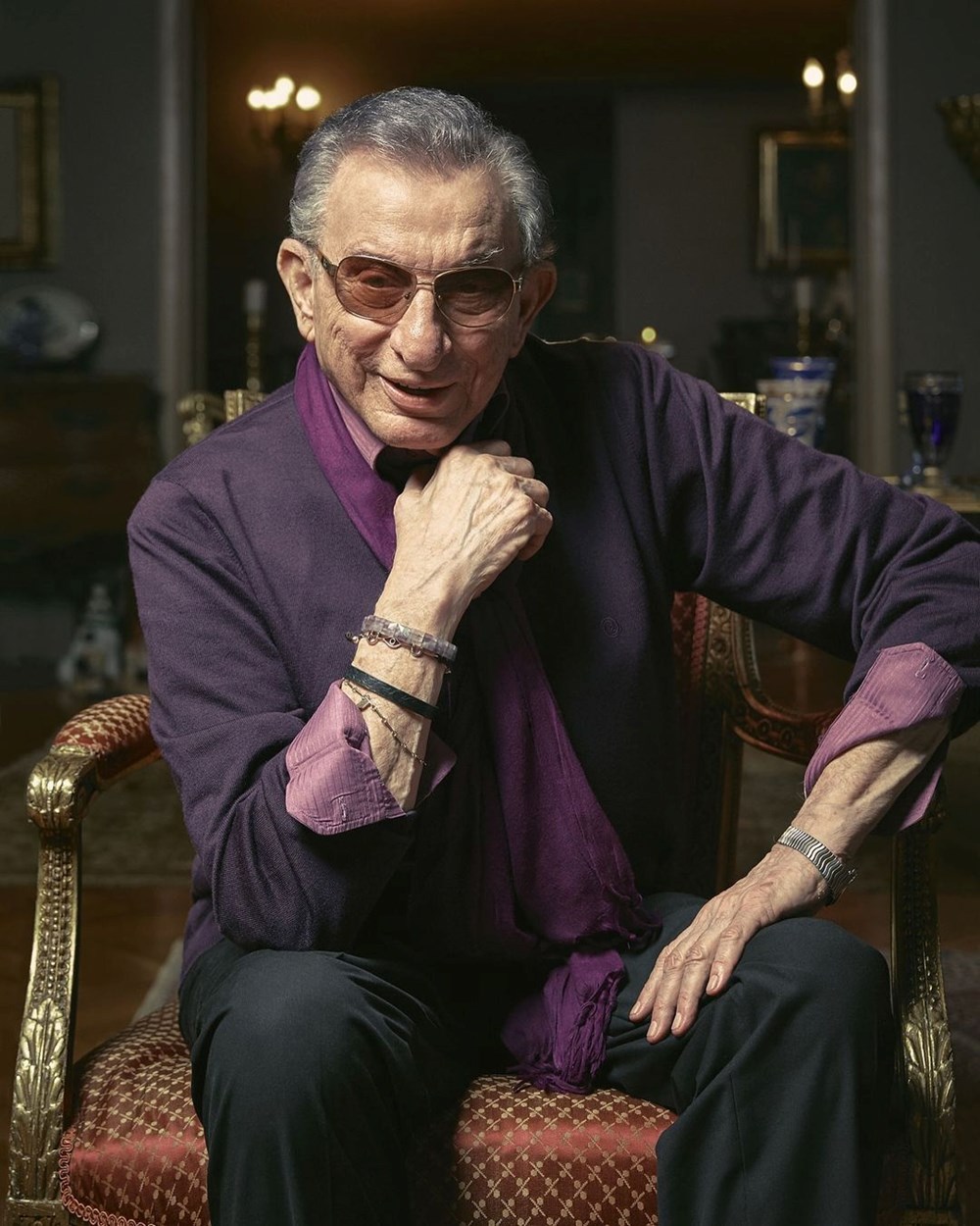 Sahnelerin yaşayan efsaneleri: Tek vazgeçilmezim tiyatrodur - 1