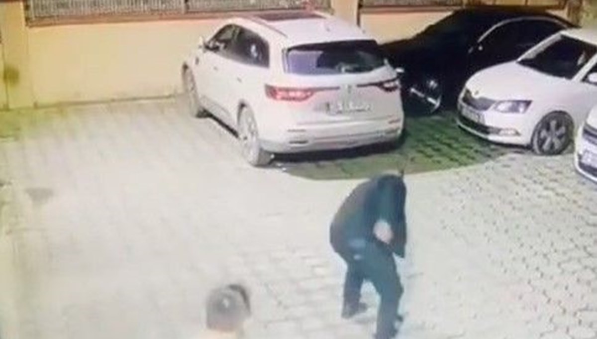 Kartal'da otoparka girip araçlara ateş açtılar: O anlar kamerada Kartal'da otoparka girip araçlara ateş açtılar: O anlar kamerada