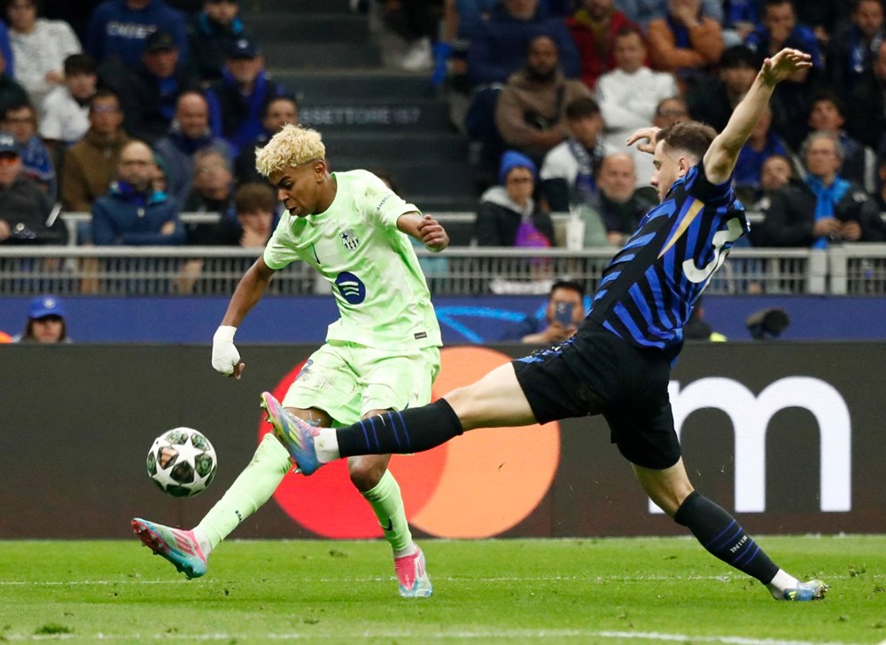 Şampiyonlar Ligi'nde destansı gece: Hakan Çalhanoğlu parladı, Inter - Barcelona maçı yıllarca konuşulacak bir sona sahne oldu - 9