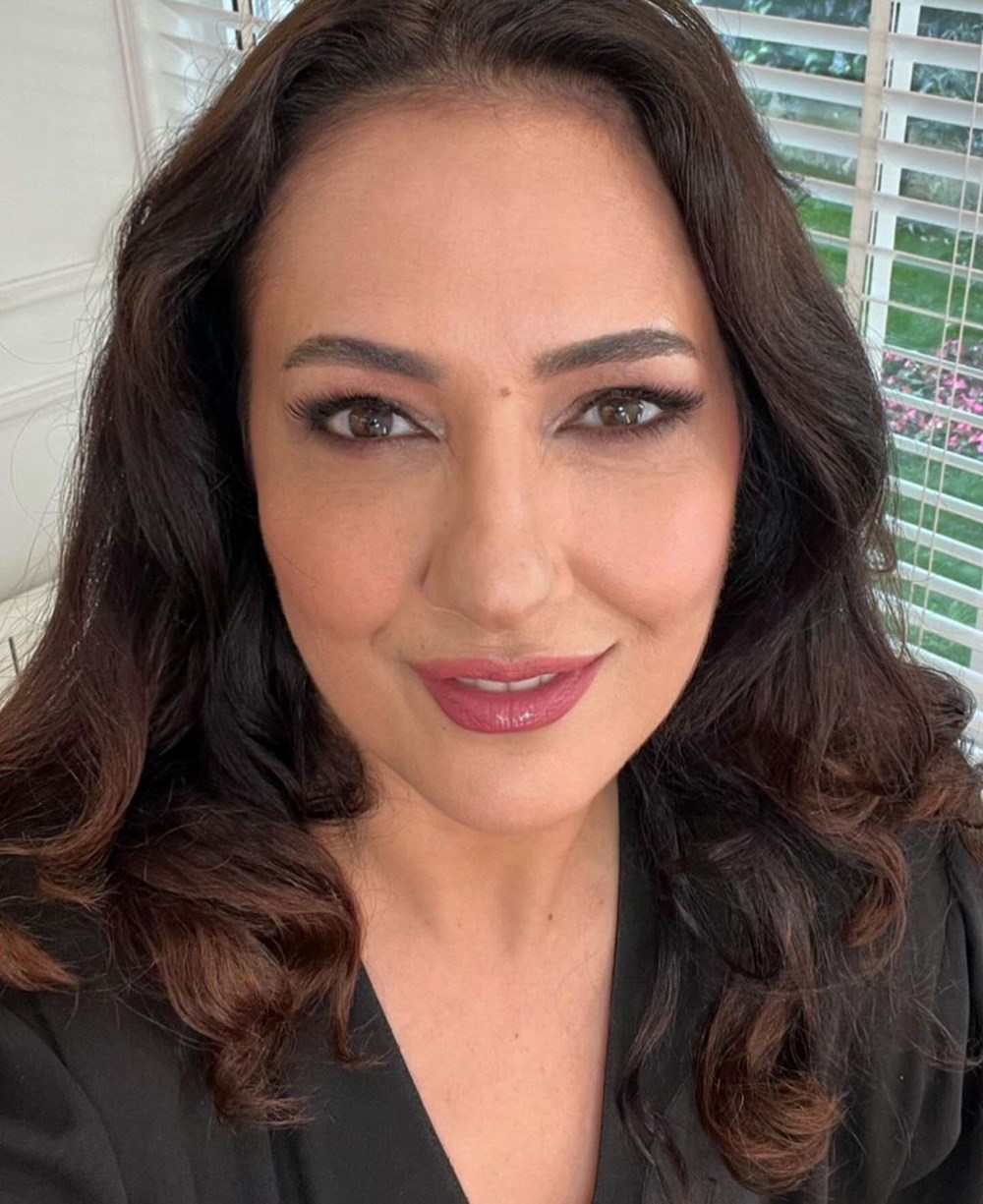 Dilan Çiçek Deniz geçmişe götürdü (Ünlülerin çocukluk ve gençlik halleri) - 66