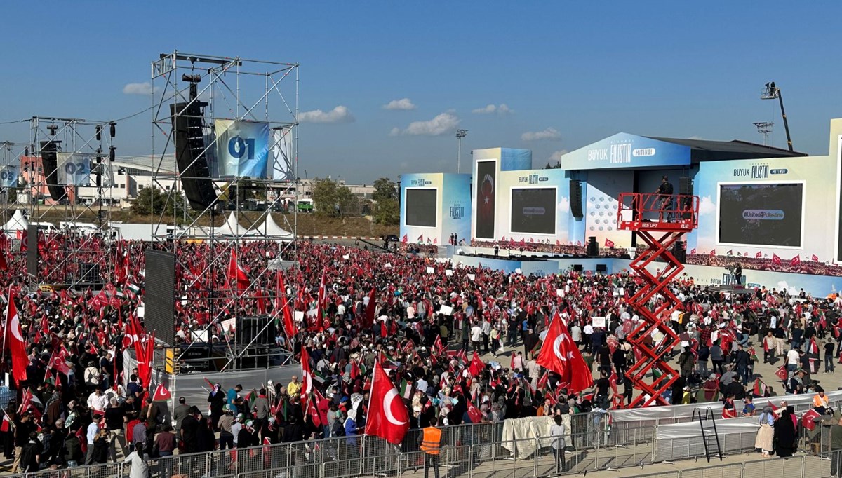 İstanbul’da Filistin’e destek mitingi | Atatürk Havalimanı’nda kalabalık artıyor İstanbul’da Filistin’e destek mitingi | Atatürk Havalimanı’nda kalabalık artıyor