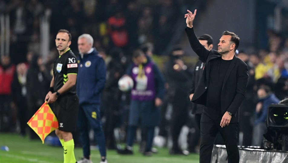 Okan Buruk'tan Fenerbahçe derbisinde 2 değişiklik