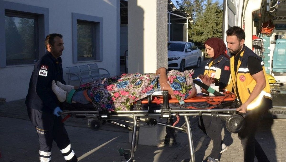 Adıyaman'da motosiklet şarampole yuvarlandı: 2 yaralı Adıyaman'da motosiklet şarampole yuvarlandı: 2 yaralı