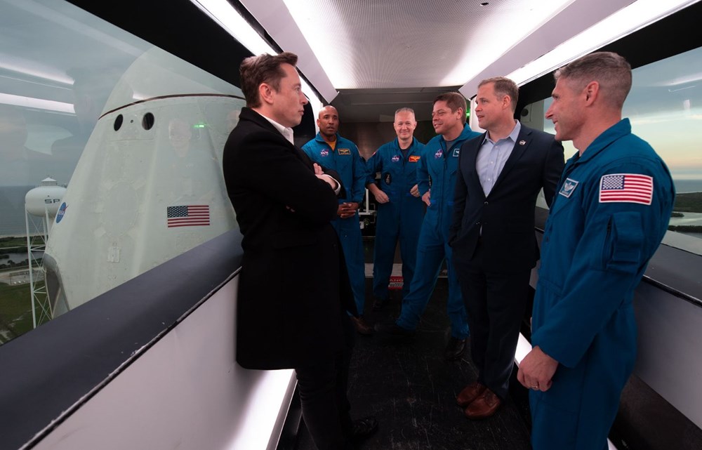 Elon Musk ve Jeff Bezos arasında sular durulmuyor: Blue Origin’den SpaceX ile NASA arasındaki anlaşmaya protesto - 9