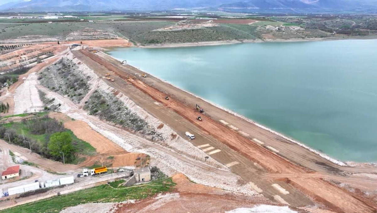 Gövde onarım çalışmaları sürüyor