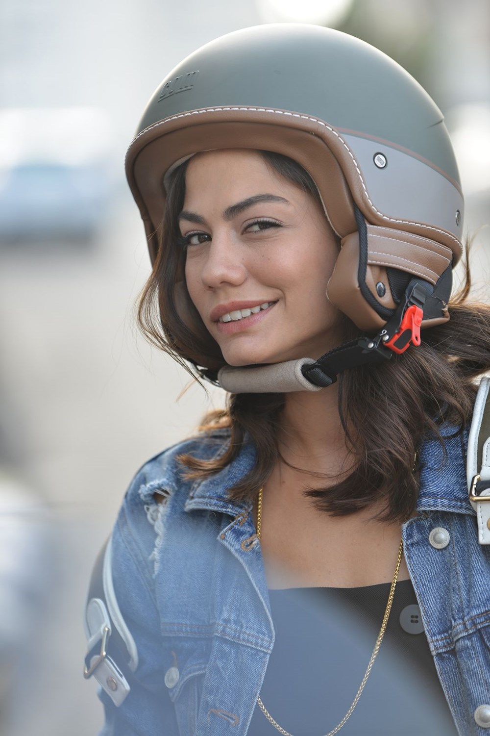 Ayşecan Tatari'den nostaljik kare: 5 sene önce bugün (Ünlülerin çocukluk ve gençlik halleri) - 527