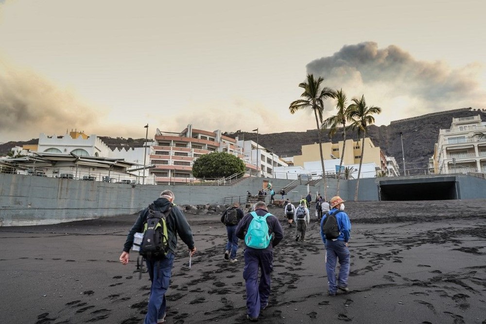 La Palma'da kabus sürüyor: Evleri kül eden lav akışı hızlandı - 15