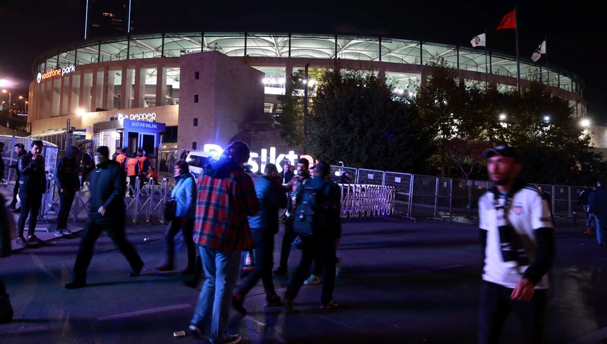 SON DAKİKA HABERİ: Beşiktaş - Fraport TAV Antalyaspor maçı ertelendi