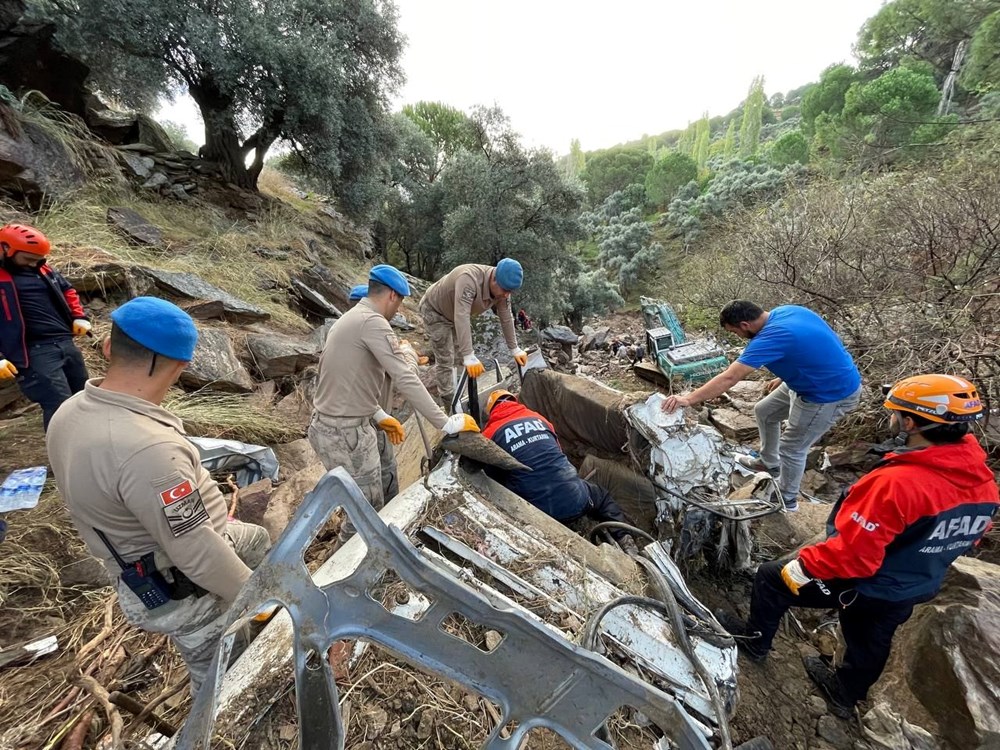 Aydın Söke'yi sel vurdu: Kayıp bir kişi aranıyor - 3