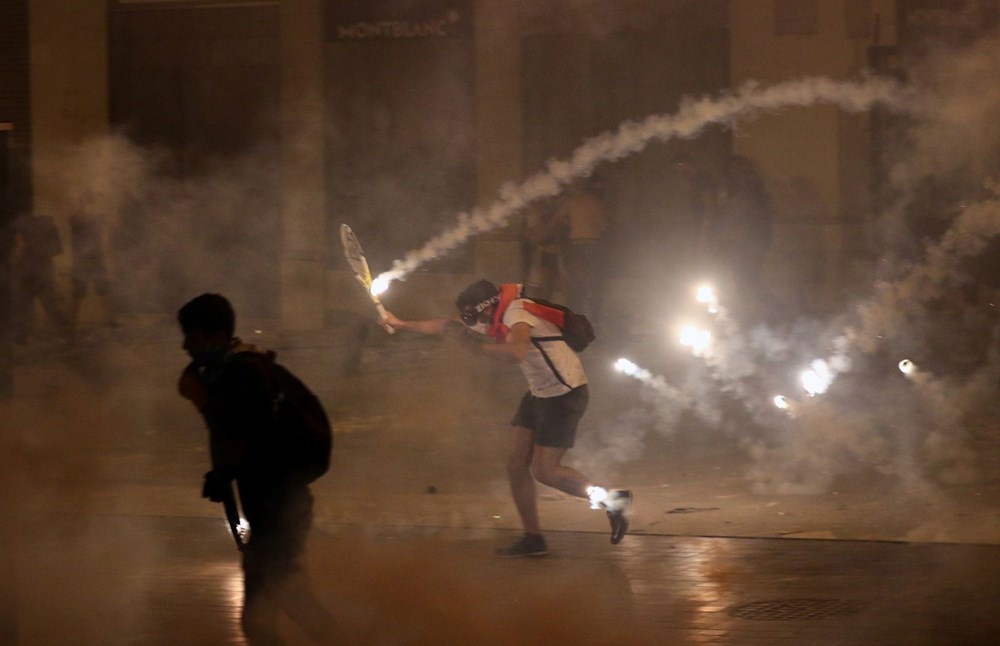 Beyrut'taki patlama: Hükümet istifa etti - 15