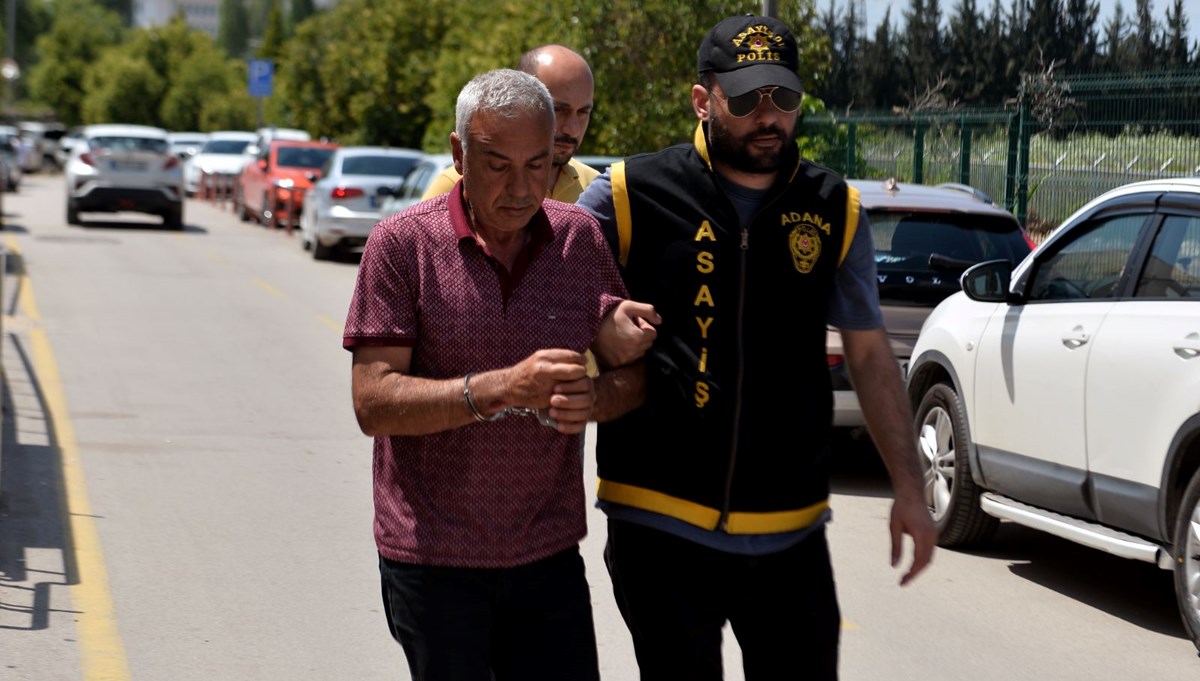 Kızına şantaj yapıldı, av tüfeğiyle vurarak öldürdü Kızına şantaj yapıldı, av tüfeğiyle vurarak öldürdü
